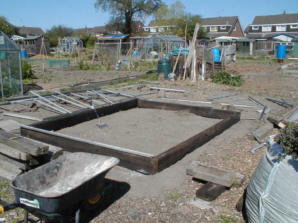 How to Plan Your Greenhouse Foundation Effectively