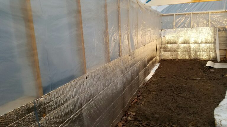 How to Insulate a Greenhouse