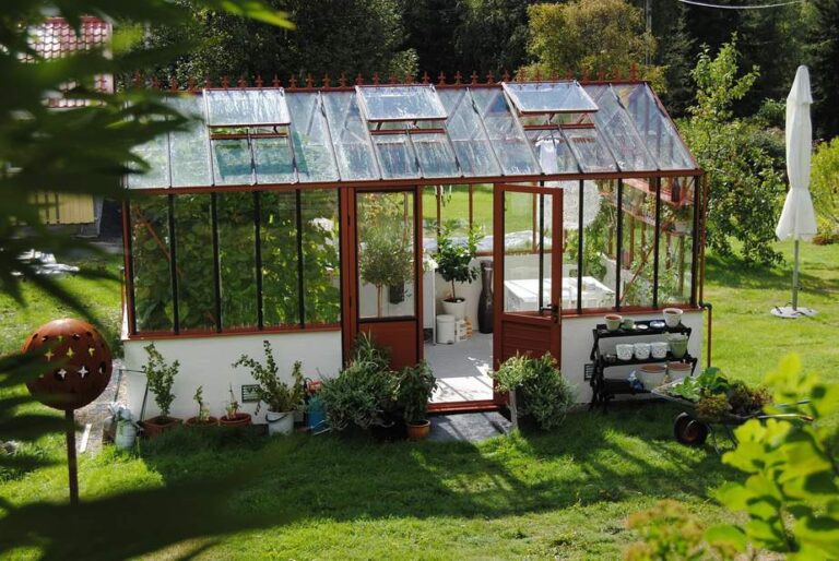 Types of Greenhouse Structures